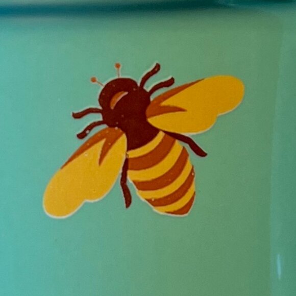 ANNIE’S TREASURES Honey Bee and Flower Ceramic Wide Mouth Mug / Bowl - Picture 5 of 9